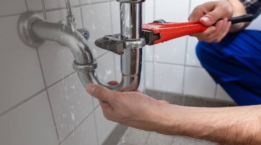 Expert burst pipe repair services in Lamar, AR